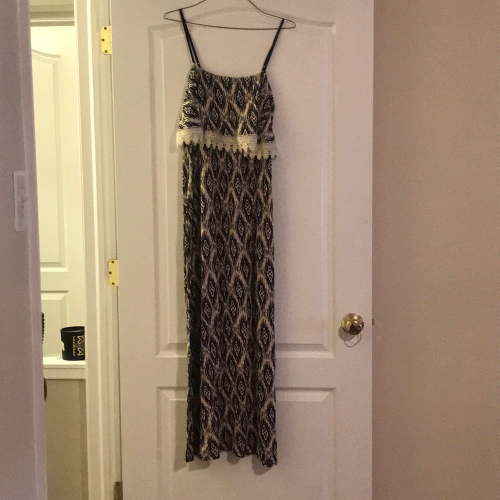 Long maxi dress great for summer or beach coverup